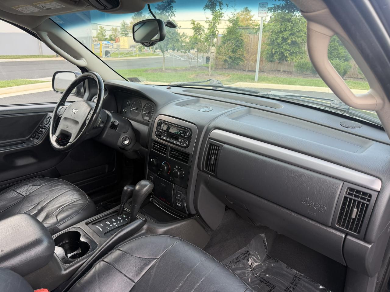 Jeep Grand Cherokee Laredo 4WD 2002
