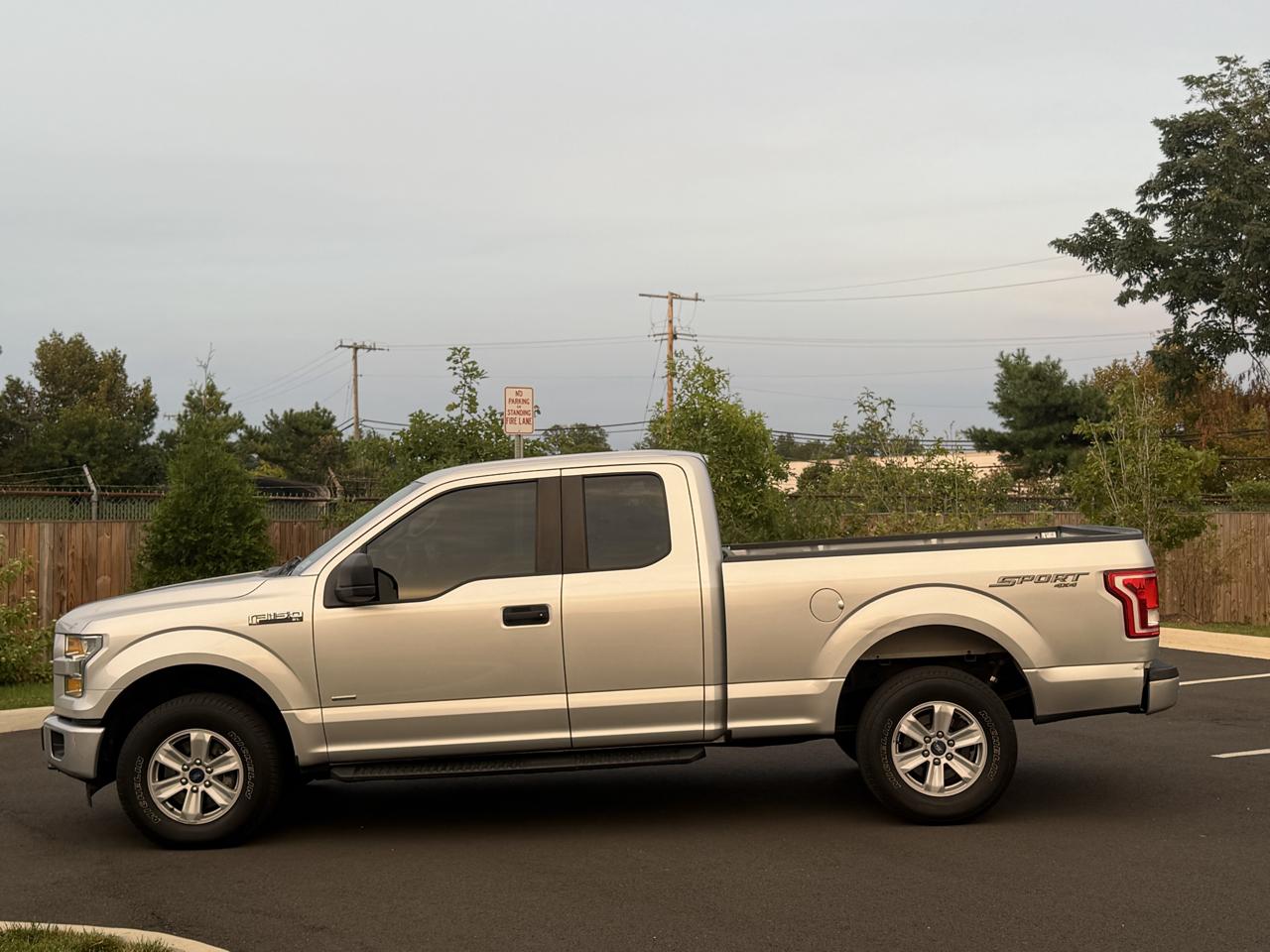 Ford F-150 4WD SuperCrew 157" XL 2015