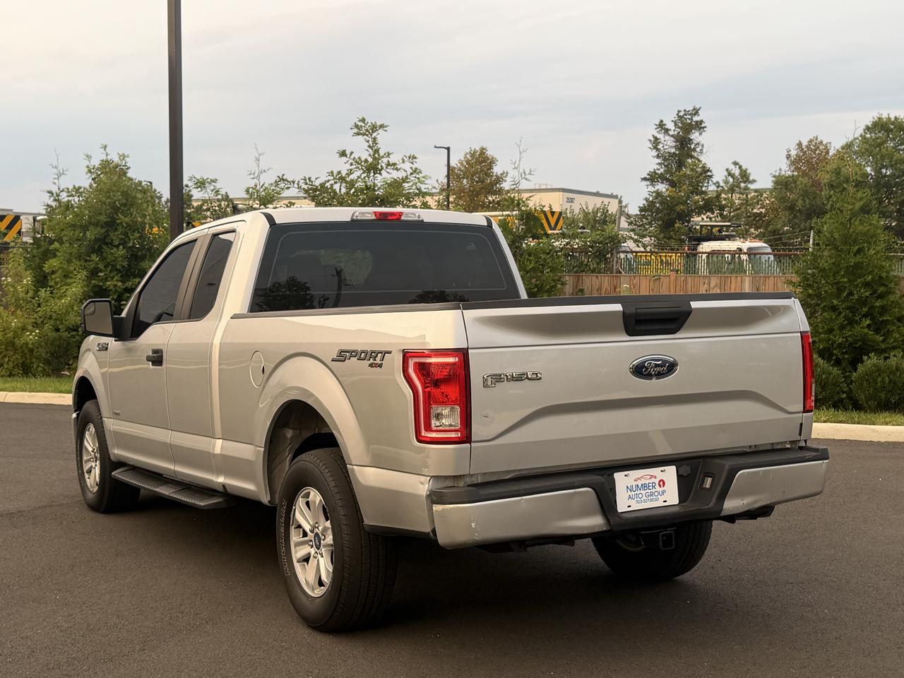 Ford F-150 4WD SuperCrew 157" XL 2015