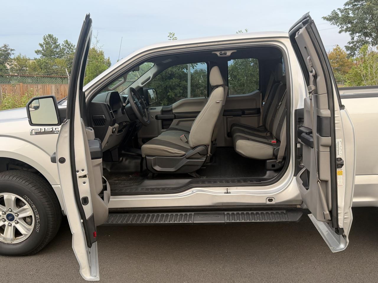 Ford F-150 4WD SuperCrew 157" XL 2015
