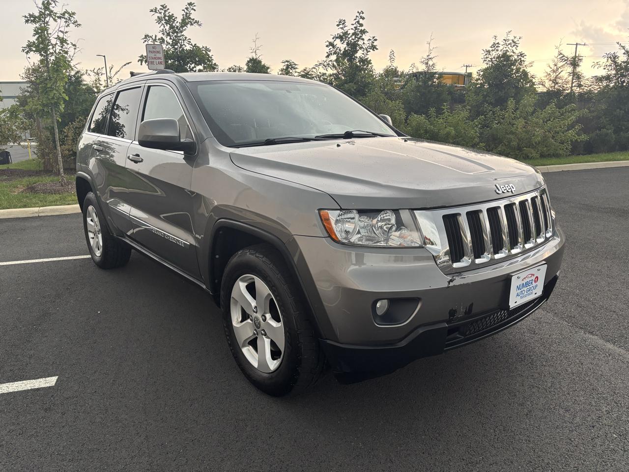 Jeep Grand Cherokee Laredo 4WD 2012