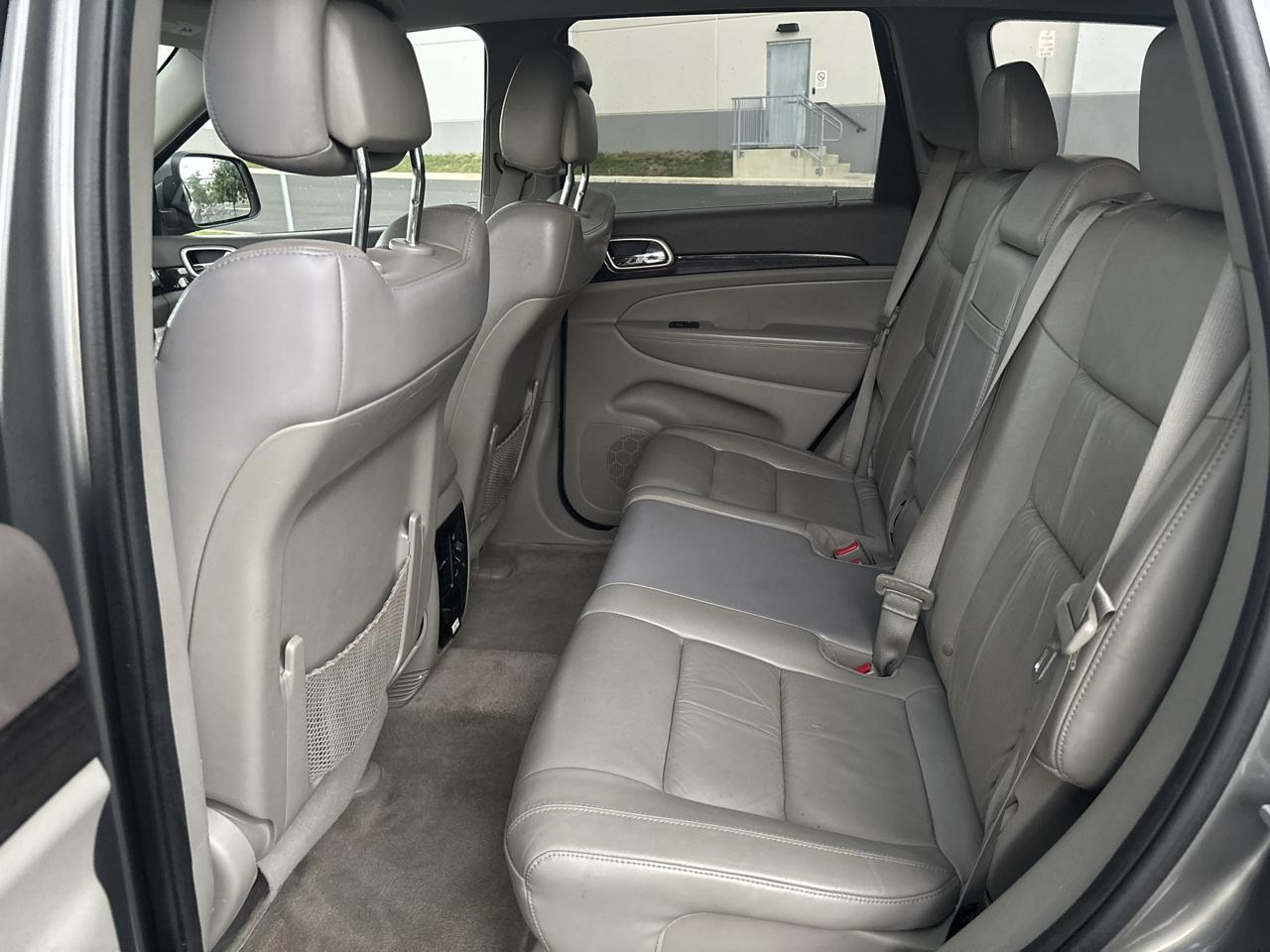 Jeep Grand Cherokee Laredo 4WD 2012