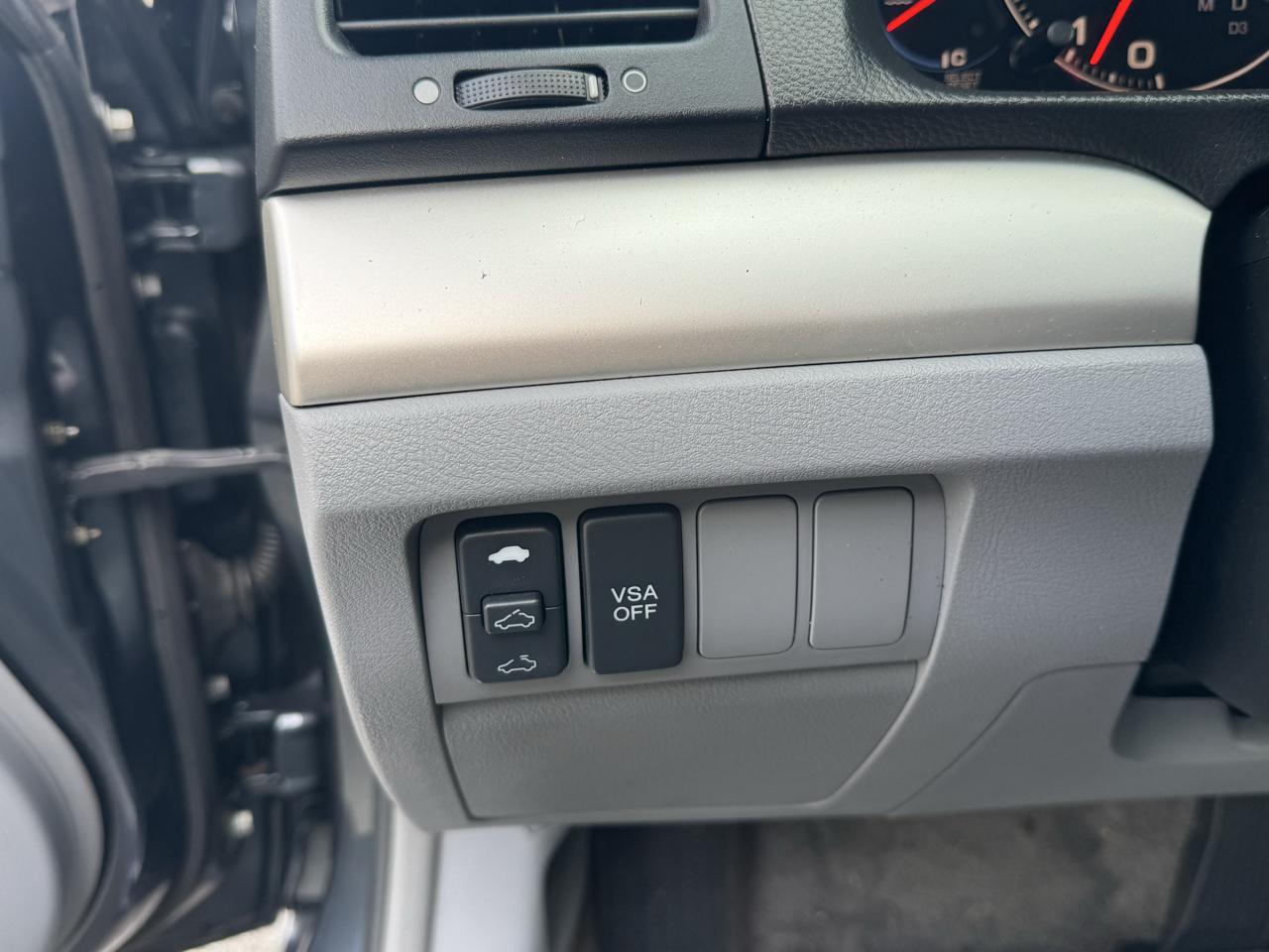 Acura TSX 5-speed AT 2004