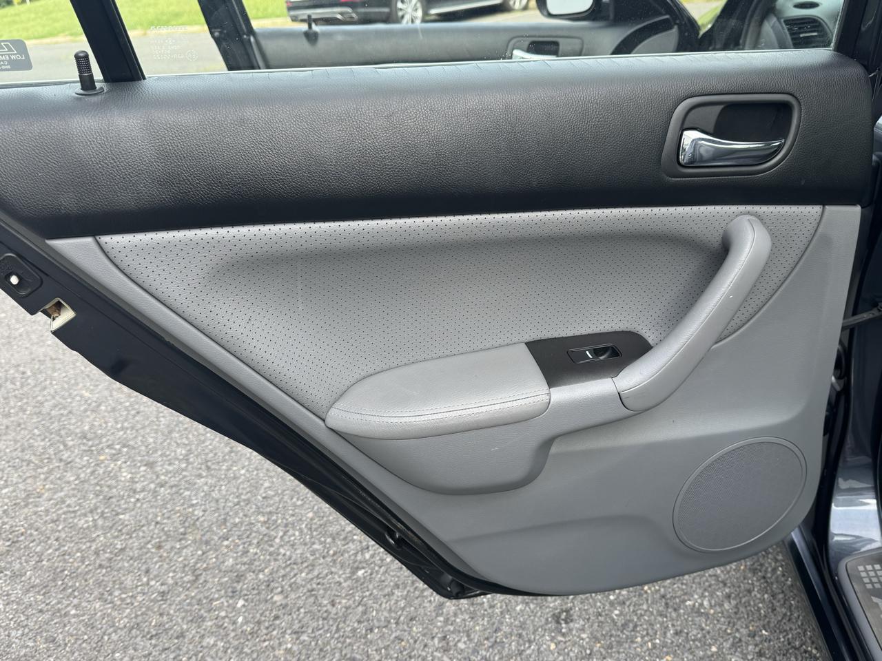 Acura TSX 5-speed AT 2004