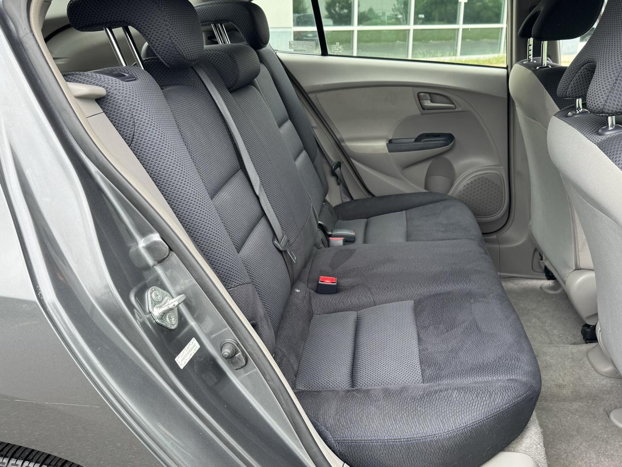 Honda Insight LX 2010