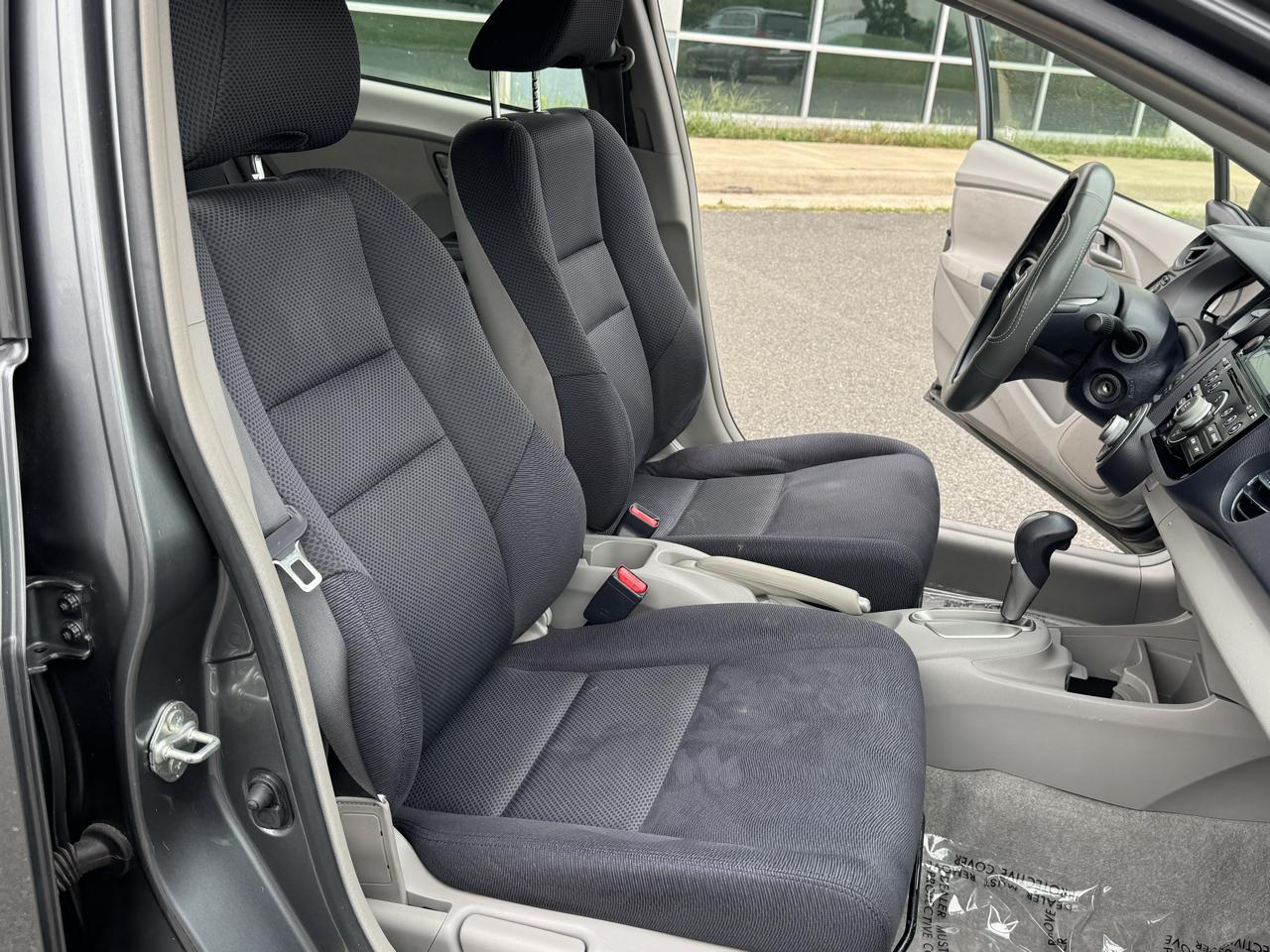 Honda Insight LX 2010