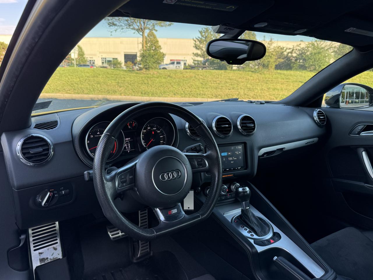 Audi TT 2.0T Coupe quattro S tronic 2011