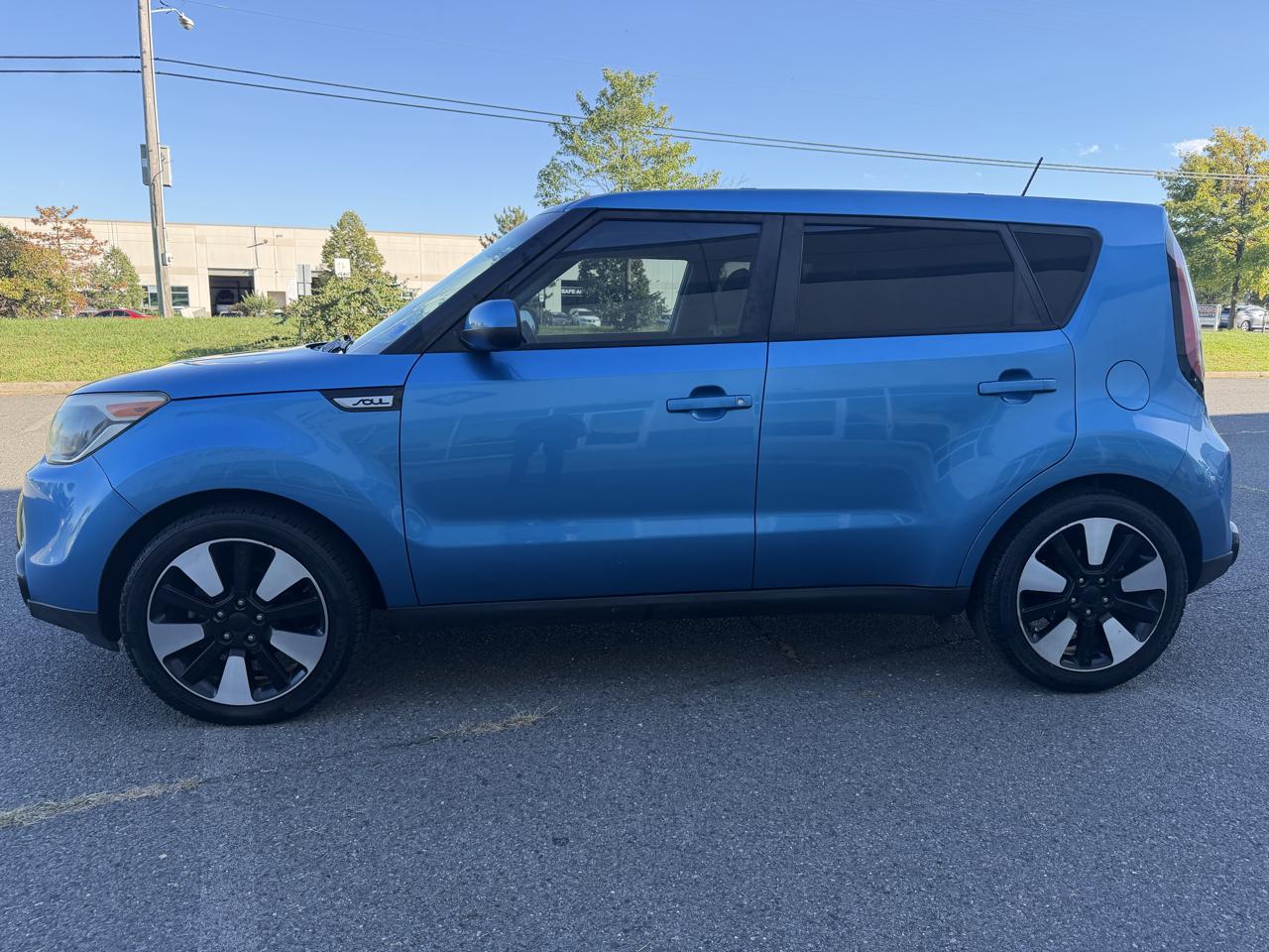 Kia Soul + w/Signature 2.0 Special Edition 2016