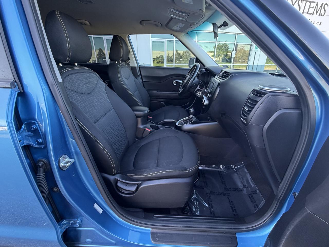 Kia Soul + w/Signature 2.0 Special Edition 2016