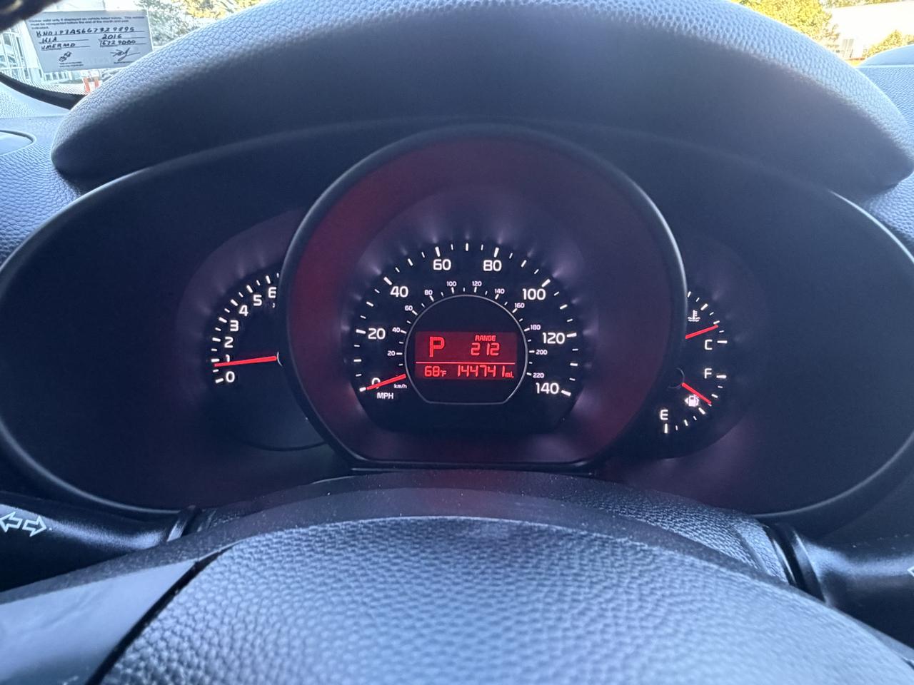 Kia Soul + w/Signature 2.0 Special Edition 2016