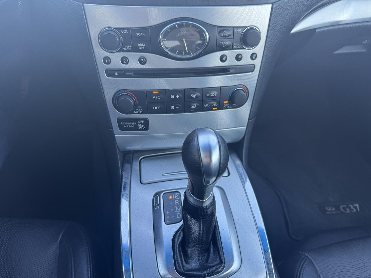 Infiniti G Convertible G37 2013