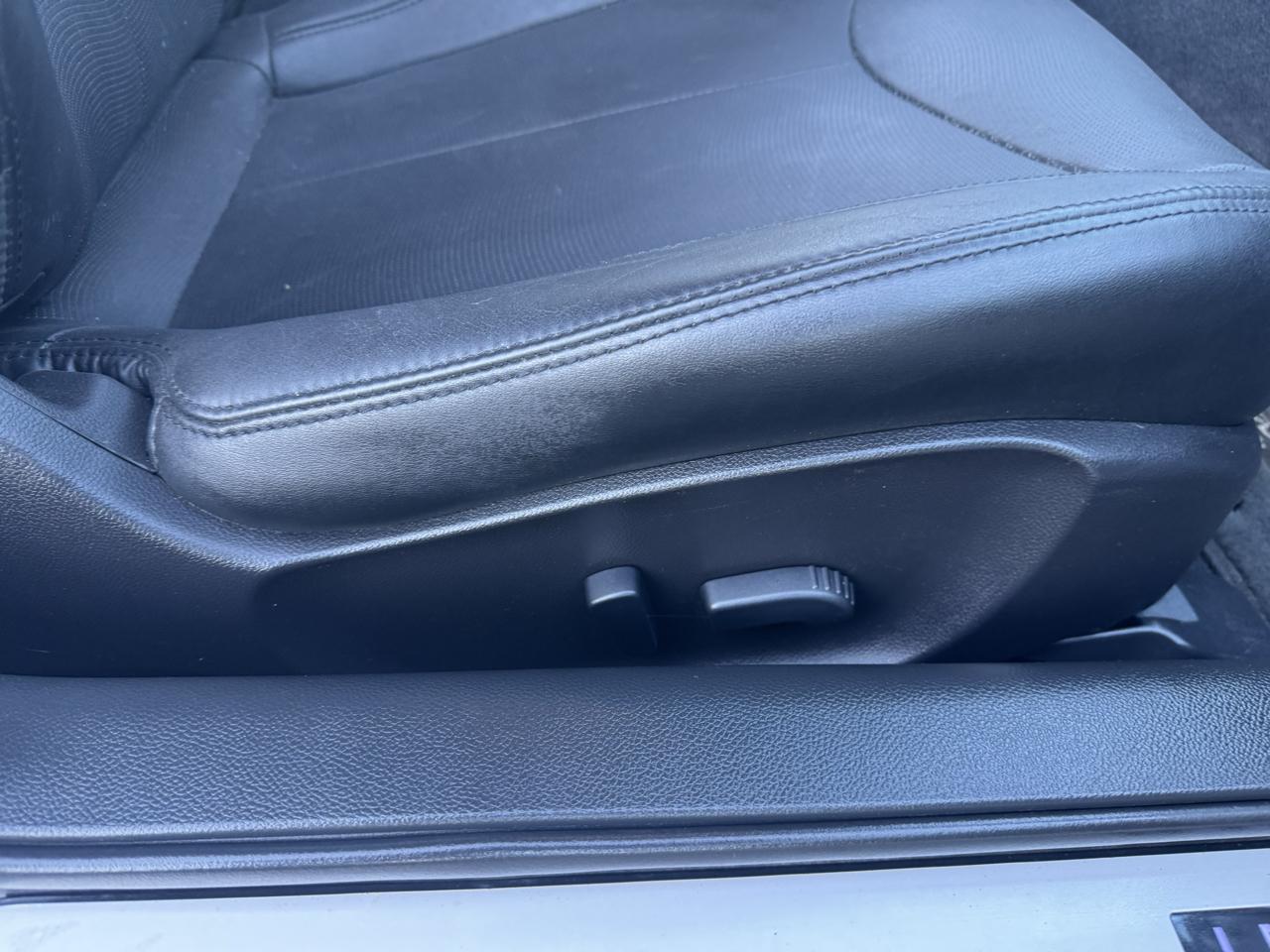 Infiniti G Convertible G37 2013
