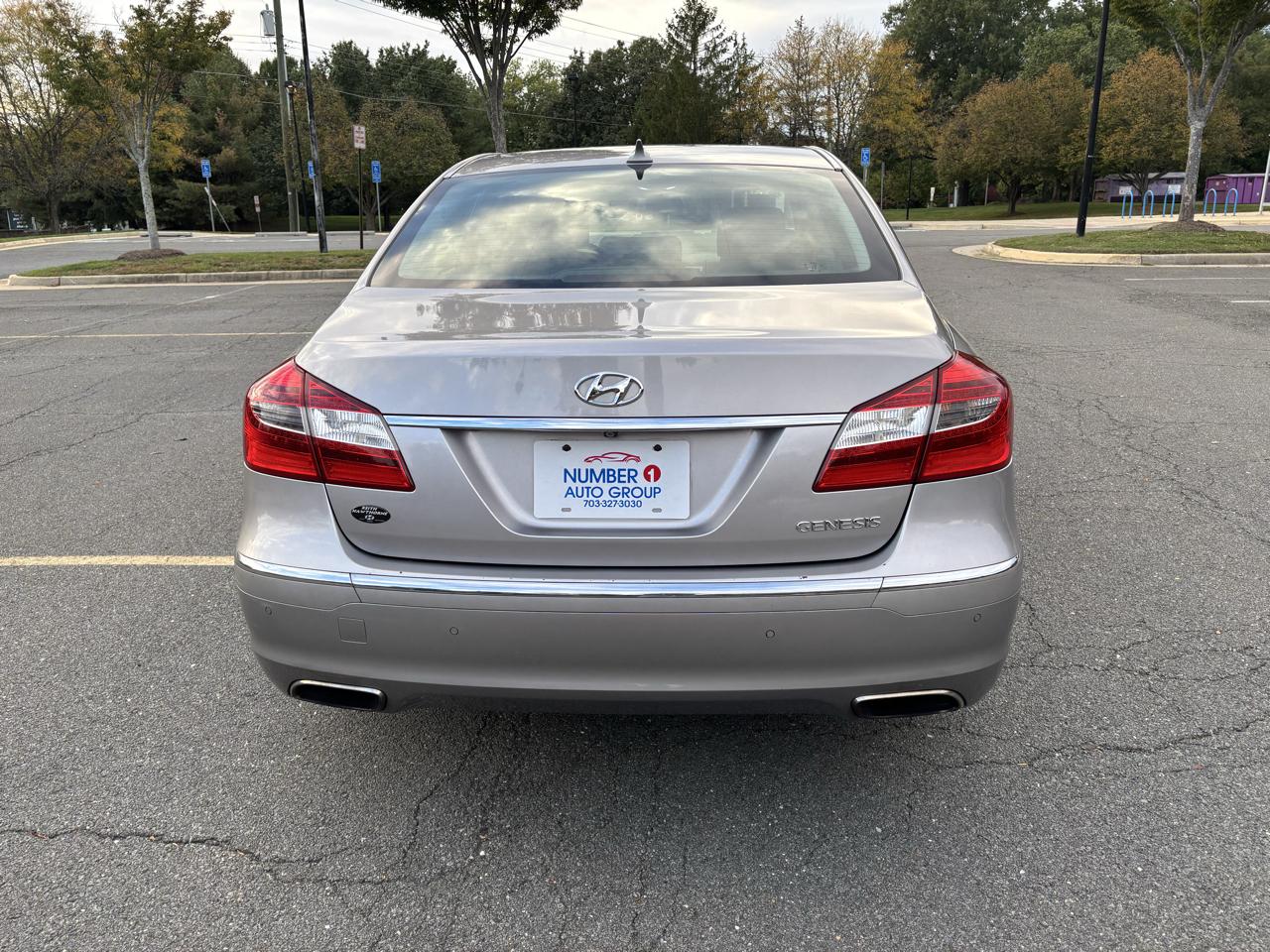 Hyundai Genesis 3.8L 2013