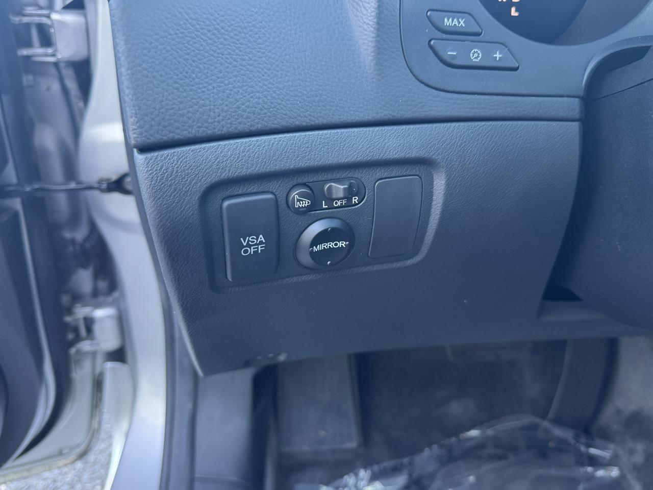 Acura TL 5-Speed AT 2006