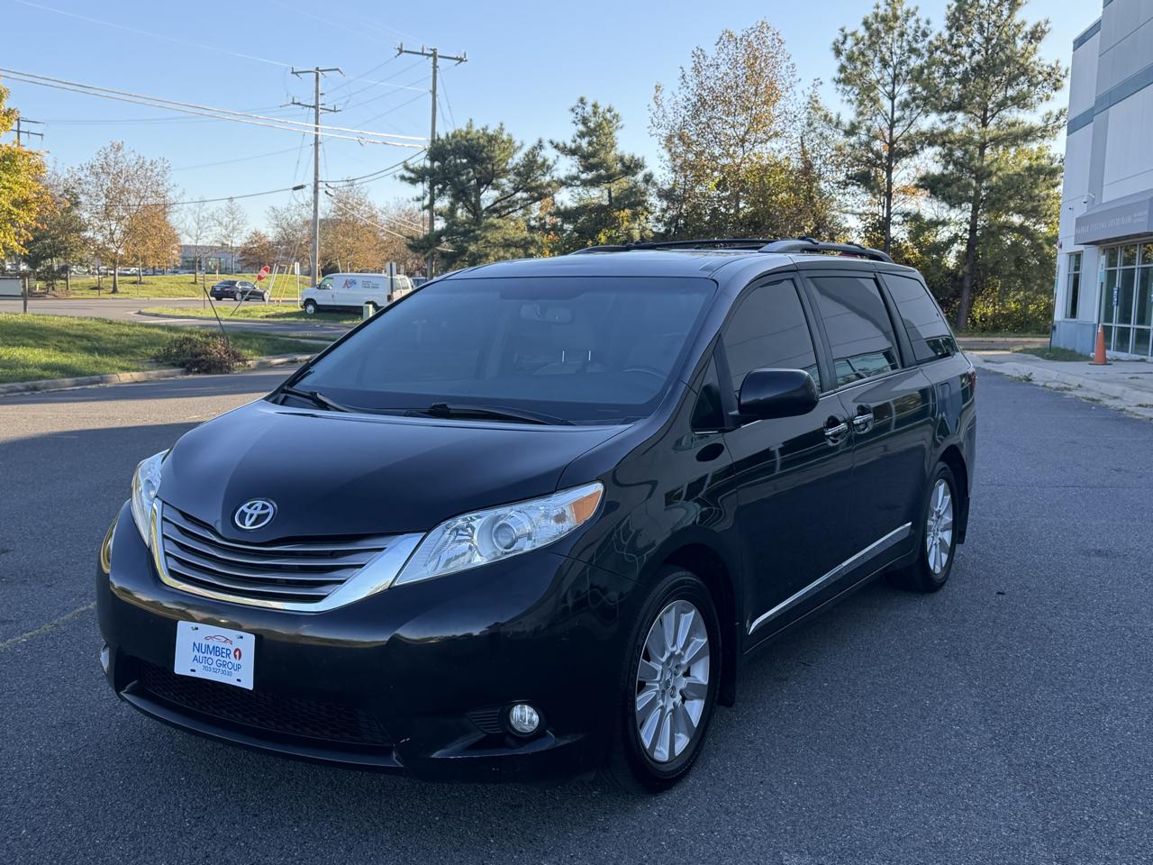 Toyota Sienna Limited AWD 7-Passenger V6 2015