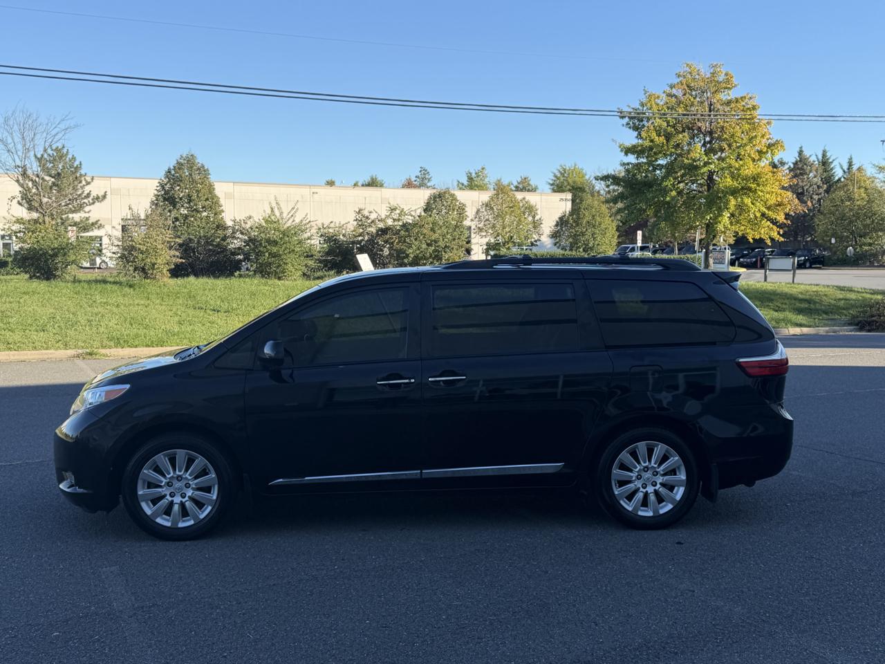 Toyota Sienna Limited AWD 7-Passenger V6 2015