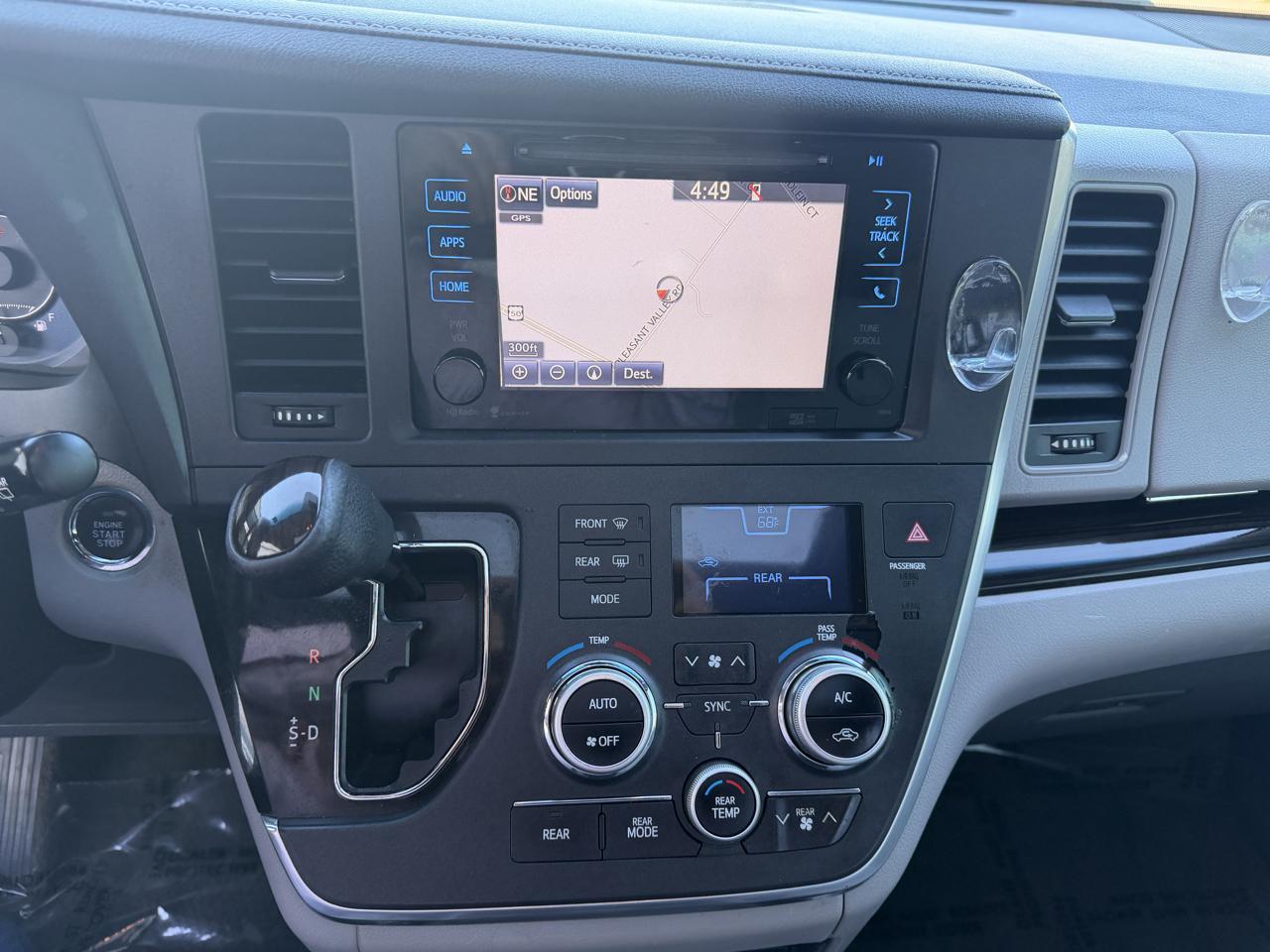 Toyota Sienna Limited AWD 7-Passenger V6 2015