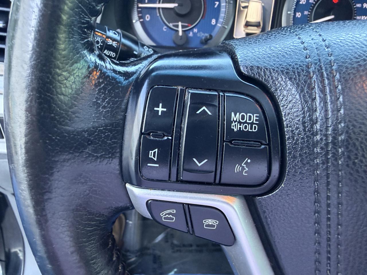 Toyota Sienna Limited AWD 7-Passenger V6 2015