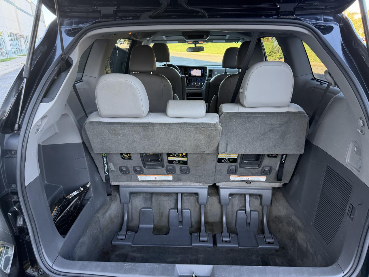 Toyota Sienna Limited AWD 7-Passenger V6 2015