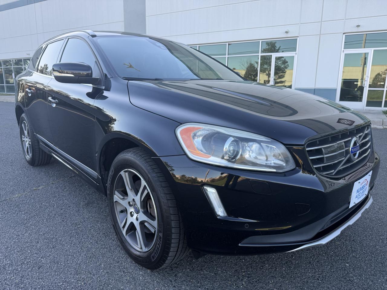 2015 Volvo XC60 T6 Drive-E Platinum FWD