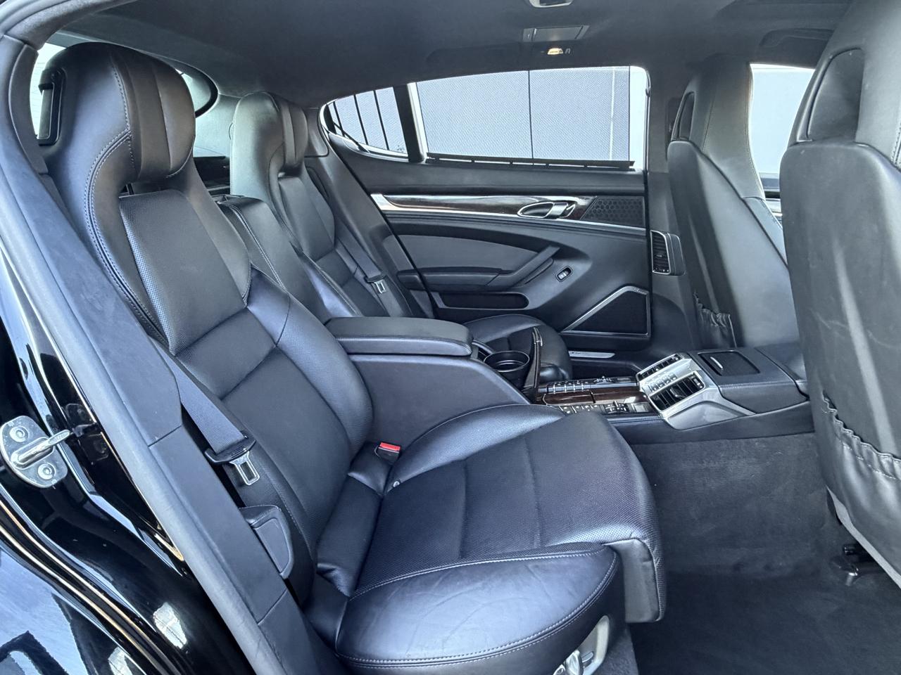 Porsche Panamera Turbo Executive 2014