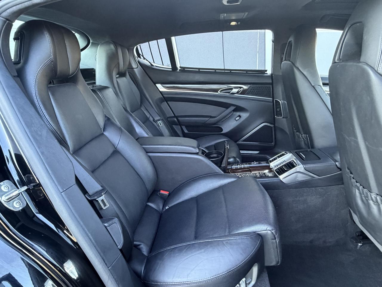 Porsche Panamera Turbo Executive 2014