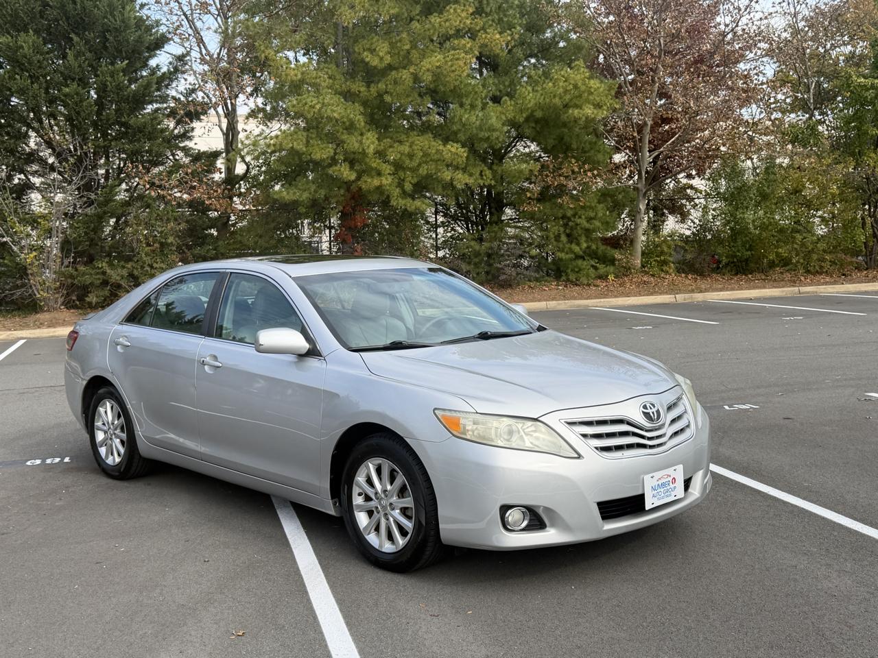 Toyota Camry LE V6 6-Spd AT 2010