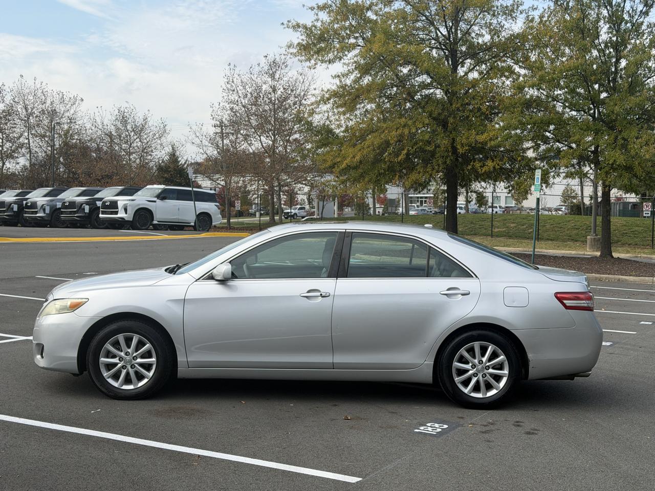Toyota Camry LE V6 6-Spd AT 2010