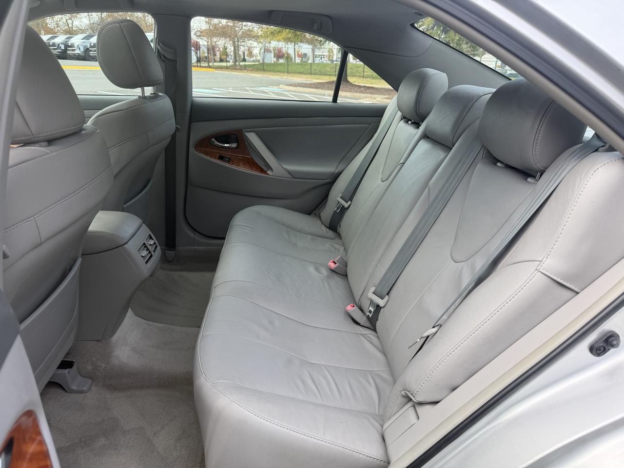 Toyota Camry LE V6 6-Spd AT 2010