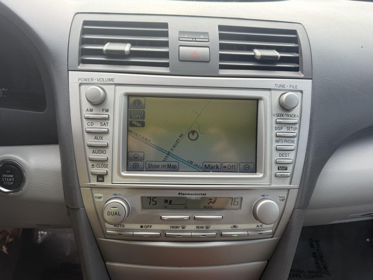 Toyota Camry LE V6 6-Spd AT 2010