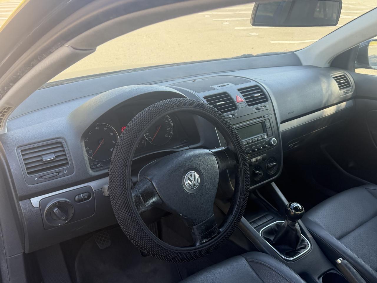 Volkswagen Jetta 2.5L 2006