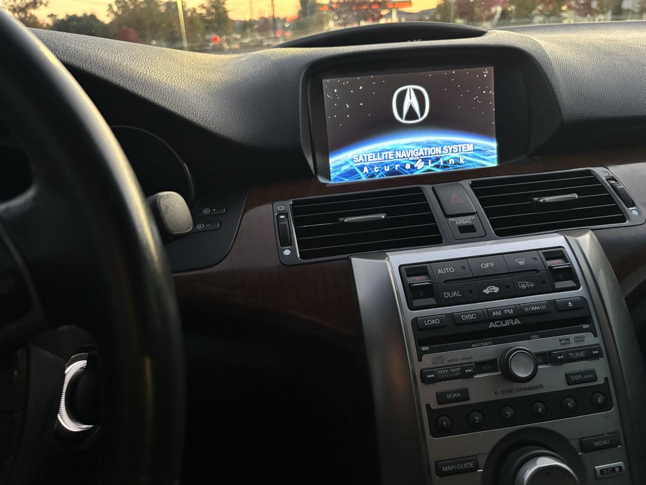 Acura RL Sedan 2006