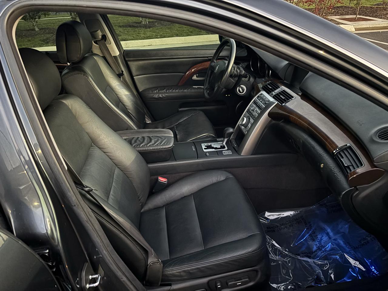 Acura RL Sedan 2006