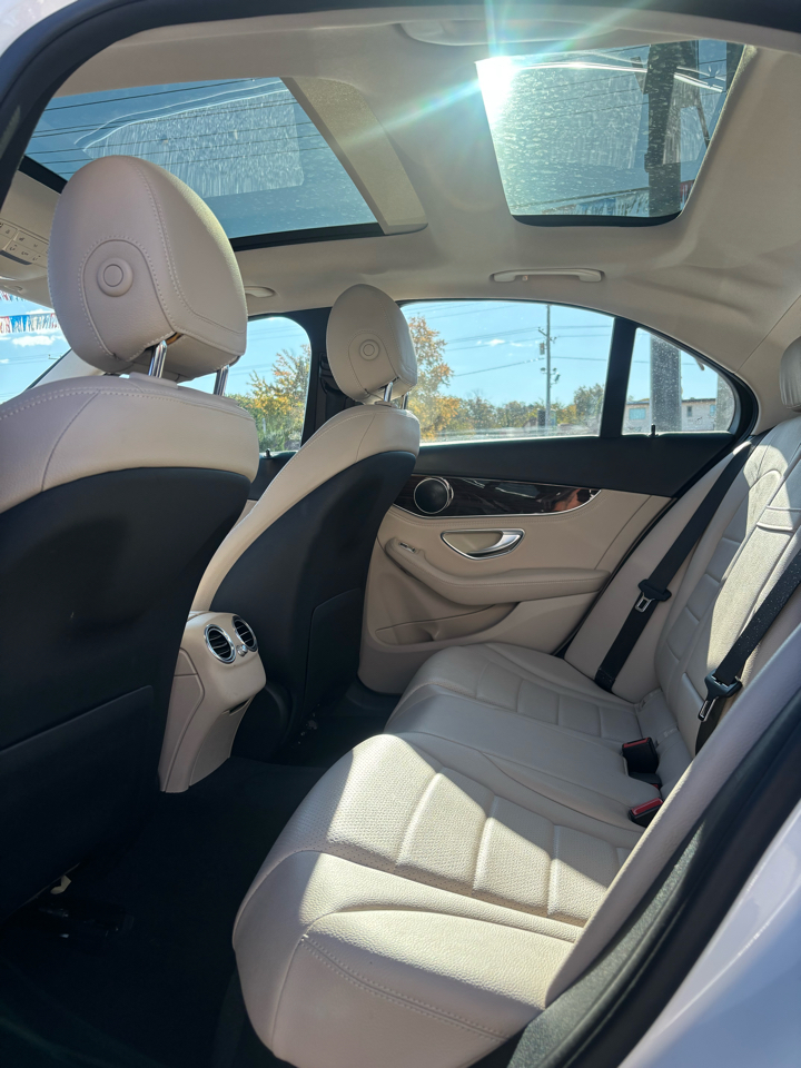 Mercedes-Benz C-Class C300 4MATIC Sedan 2016 Mercedes-Benz C-Class C300 4MATIC Sedan 2016