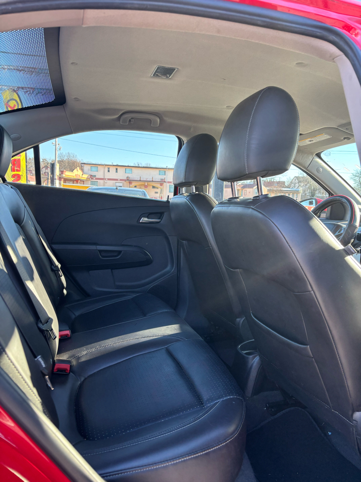 Chevrolet Sonic LTZ Auto Sedan 2016