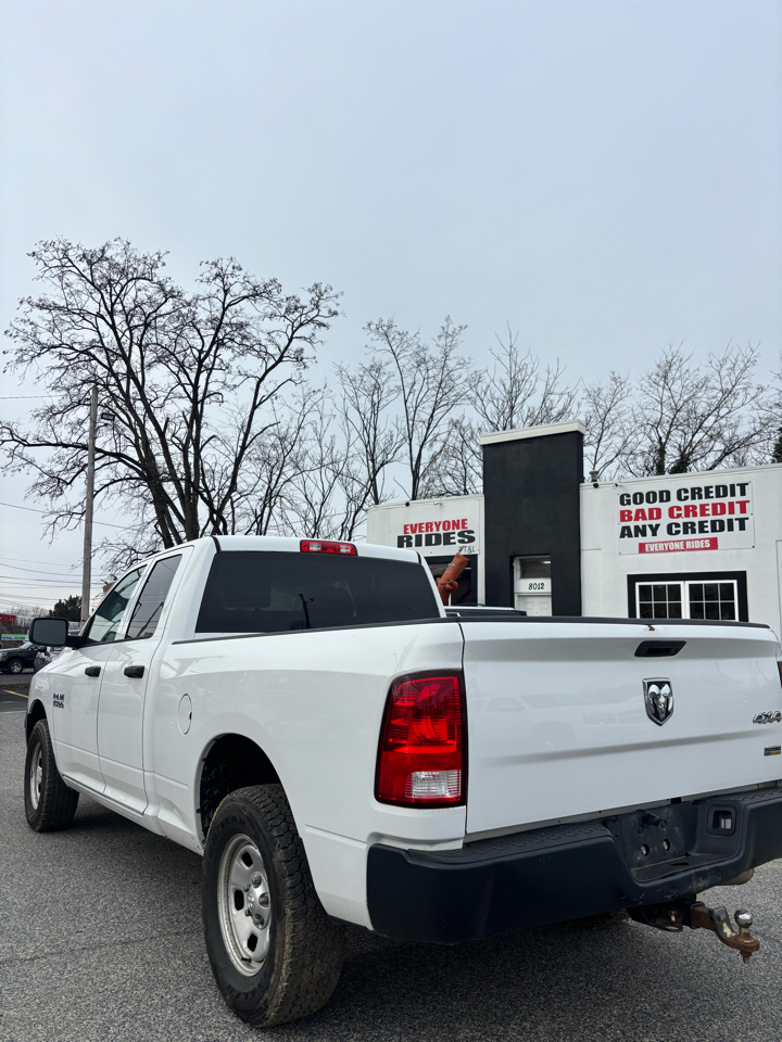 RAM 1500 Tradesman Quad Cab 4WD 2017