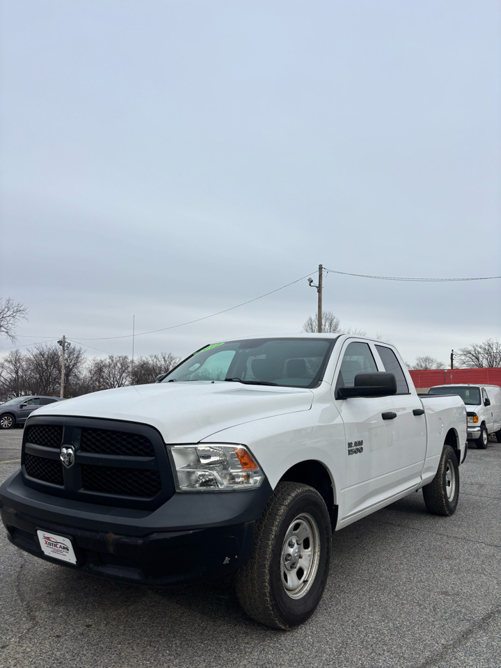 RAM 1500 Tradesman Quad Cab 4WD 2017