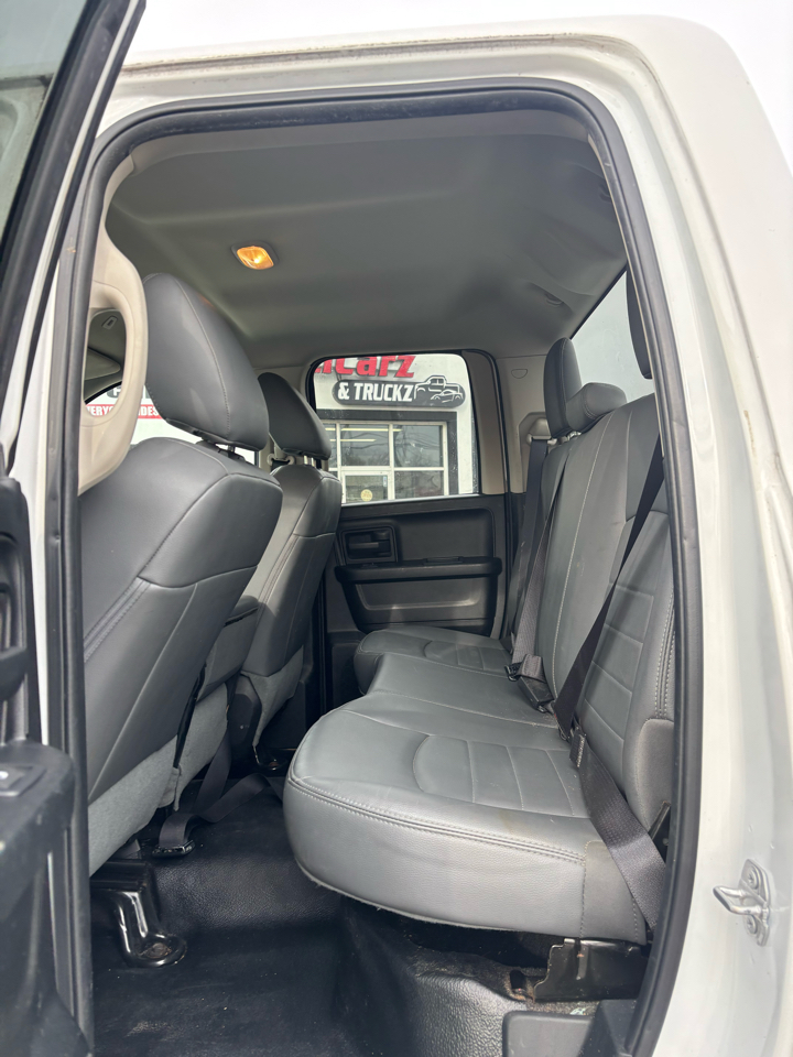 RAM 1500 Tradesman Quad Cab 4WD 2017