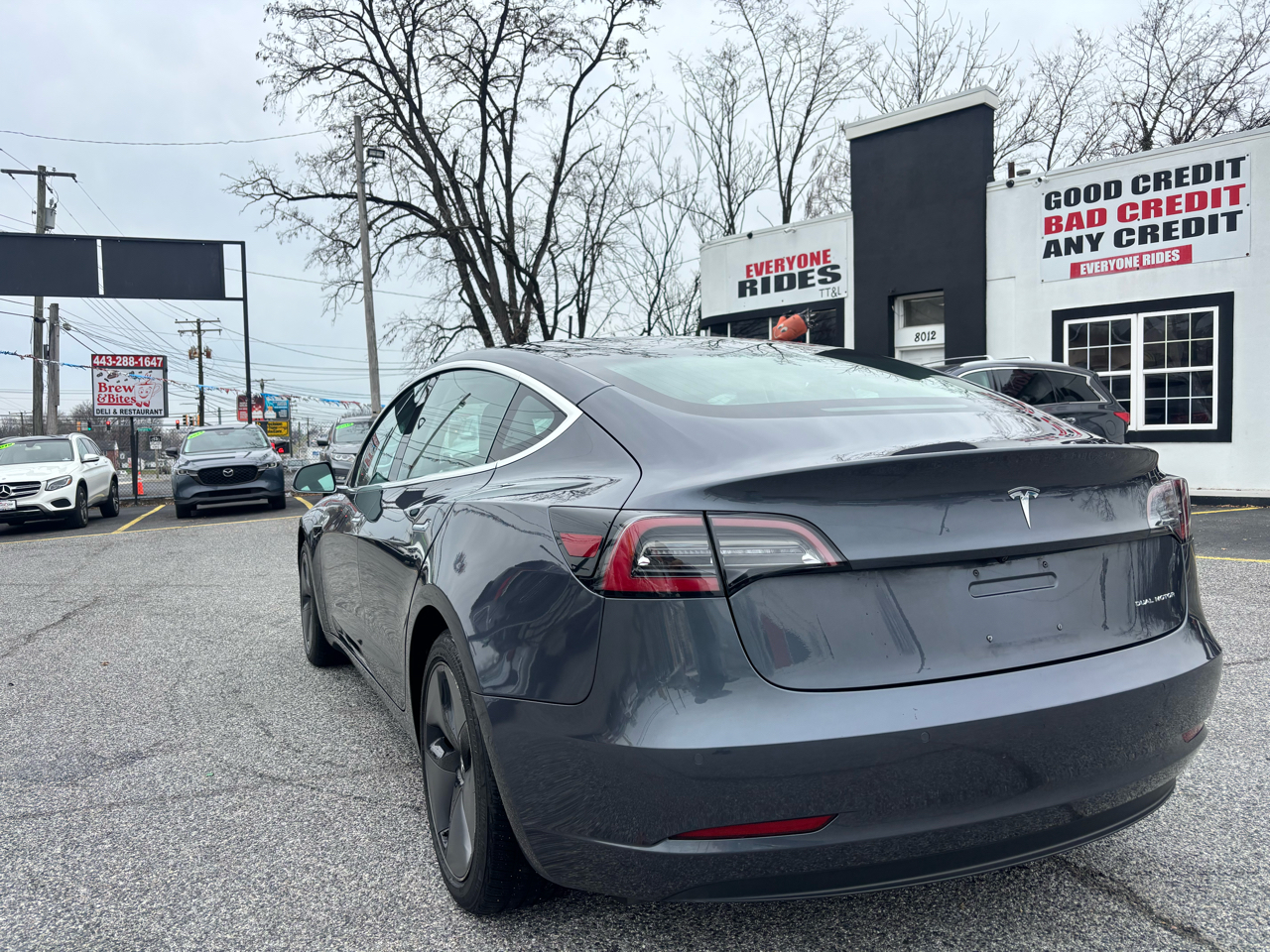 2018 Tesla Model 3 Long Range photo 3