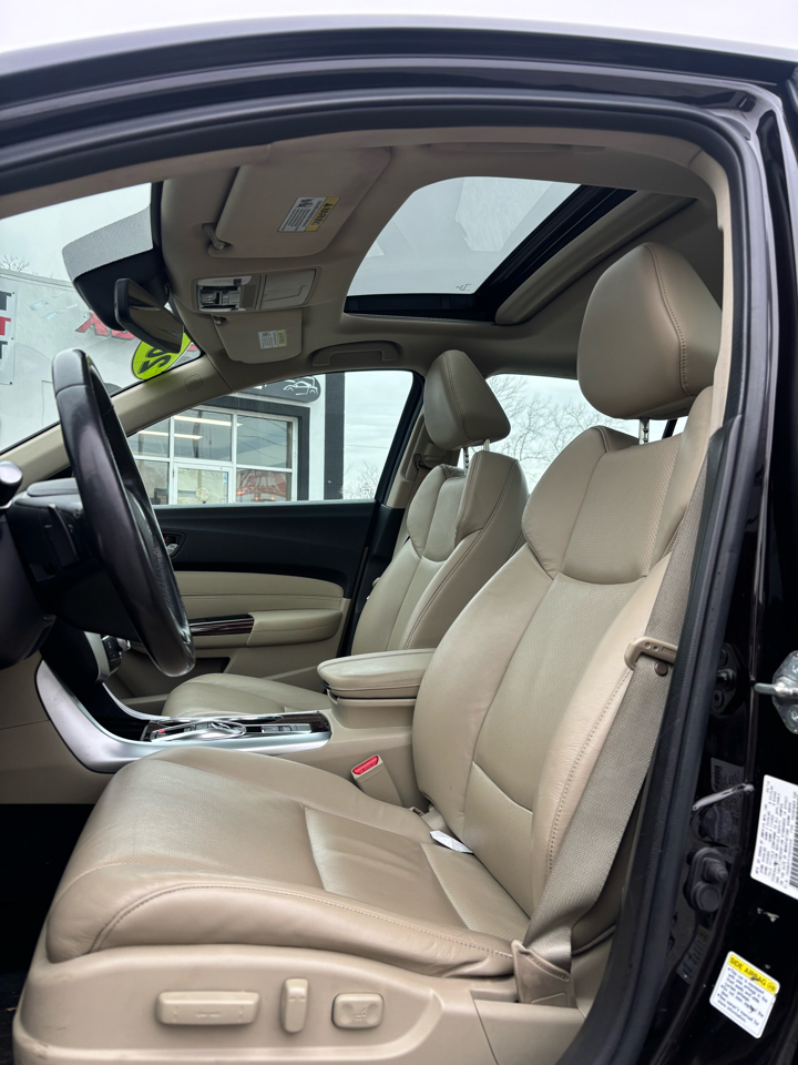 Acura TLX 9-Spd AT w/Technology Package 2015