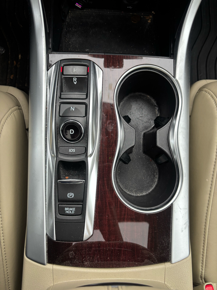 Acura TLX 9-Spd AT w/Technology Package 2015