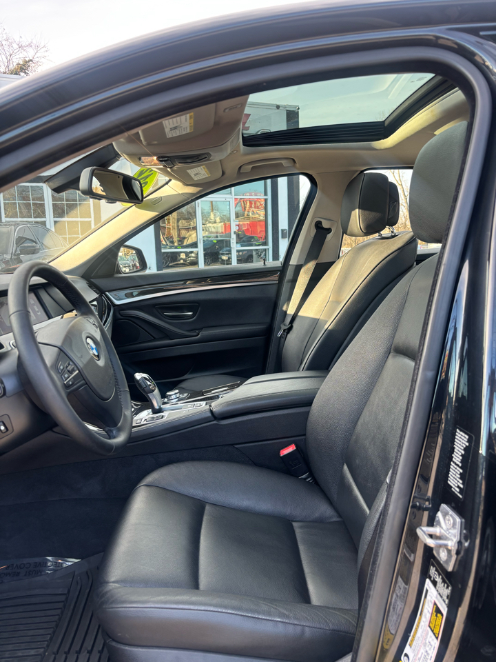 BMW 5-Series 535i xDrive 2012