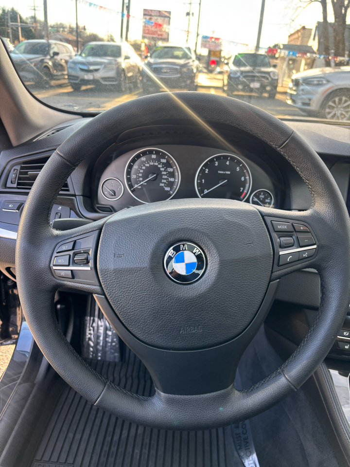 BMW 5-Series 535i xDrive 2012