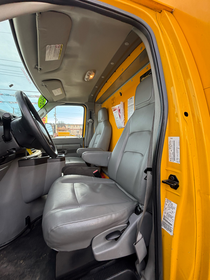 Ford Econoline E-350 Super Duty 2019