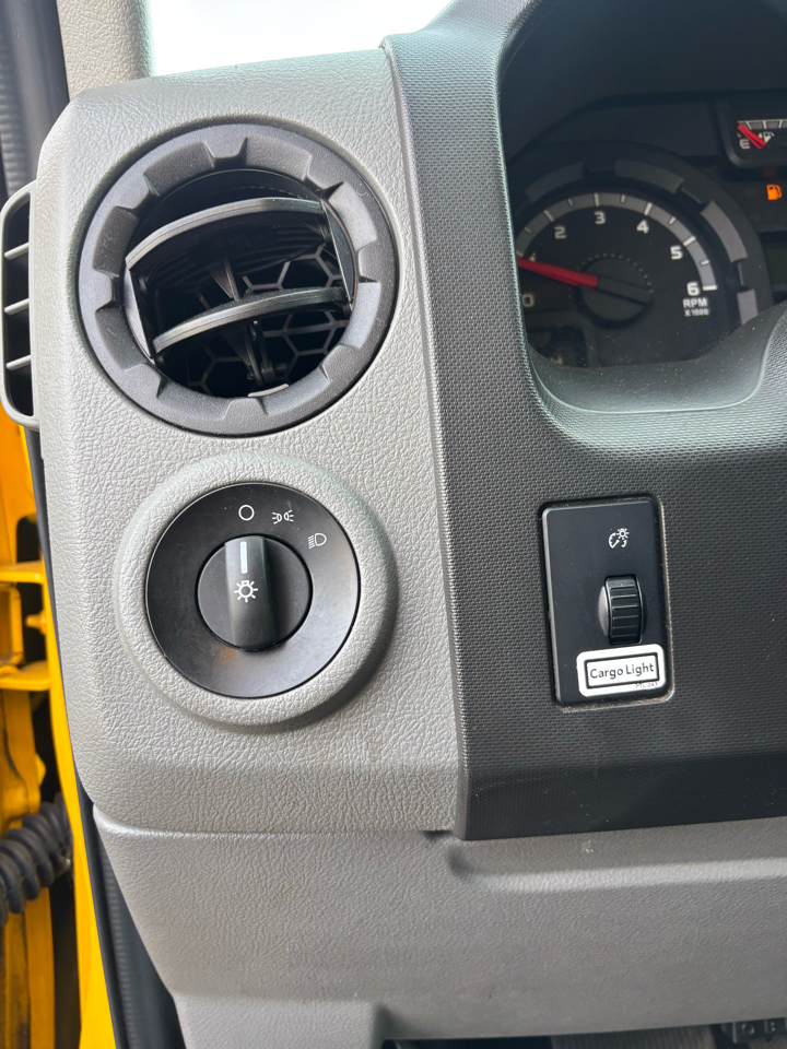 Ford Econoline E-350 Super Duty 2019