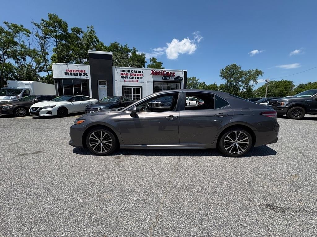 2018 Toyota Camry LE Auto (Natl)