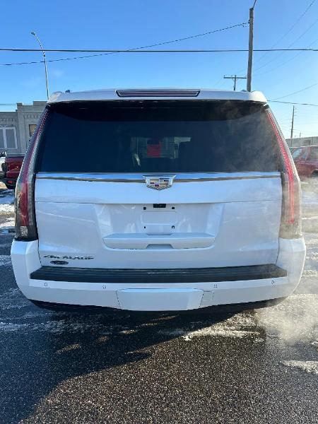 Cadillac Escalade Platinum 4WD 2018