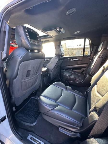 Cadillac Escalade Platinum 4WD 2018