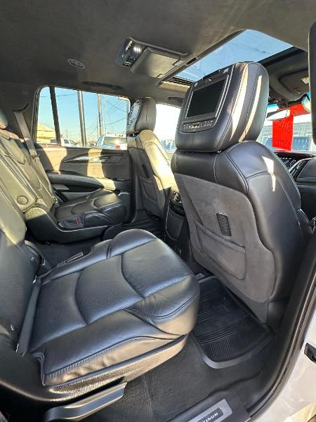 Cadillac Escalade Platinum 4WD 2018