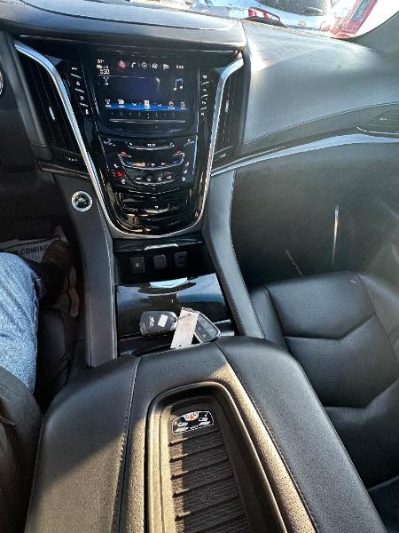 Cadillac Escalade Platinum 4WD 2018